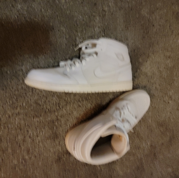 SOLD - Picture 4 of 16